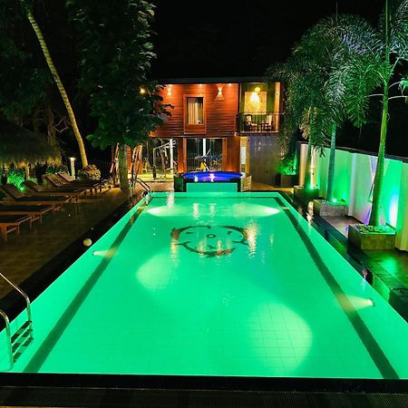 Hotel River Front ทิซซามาฮารามา ภายนอก รูปภาพ